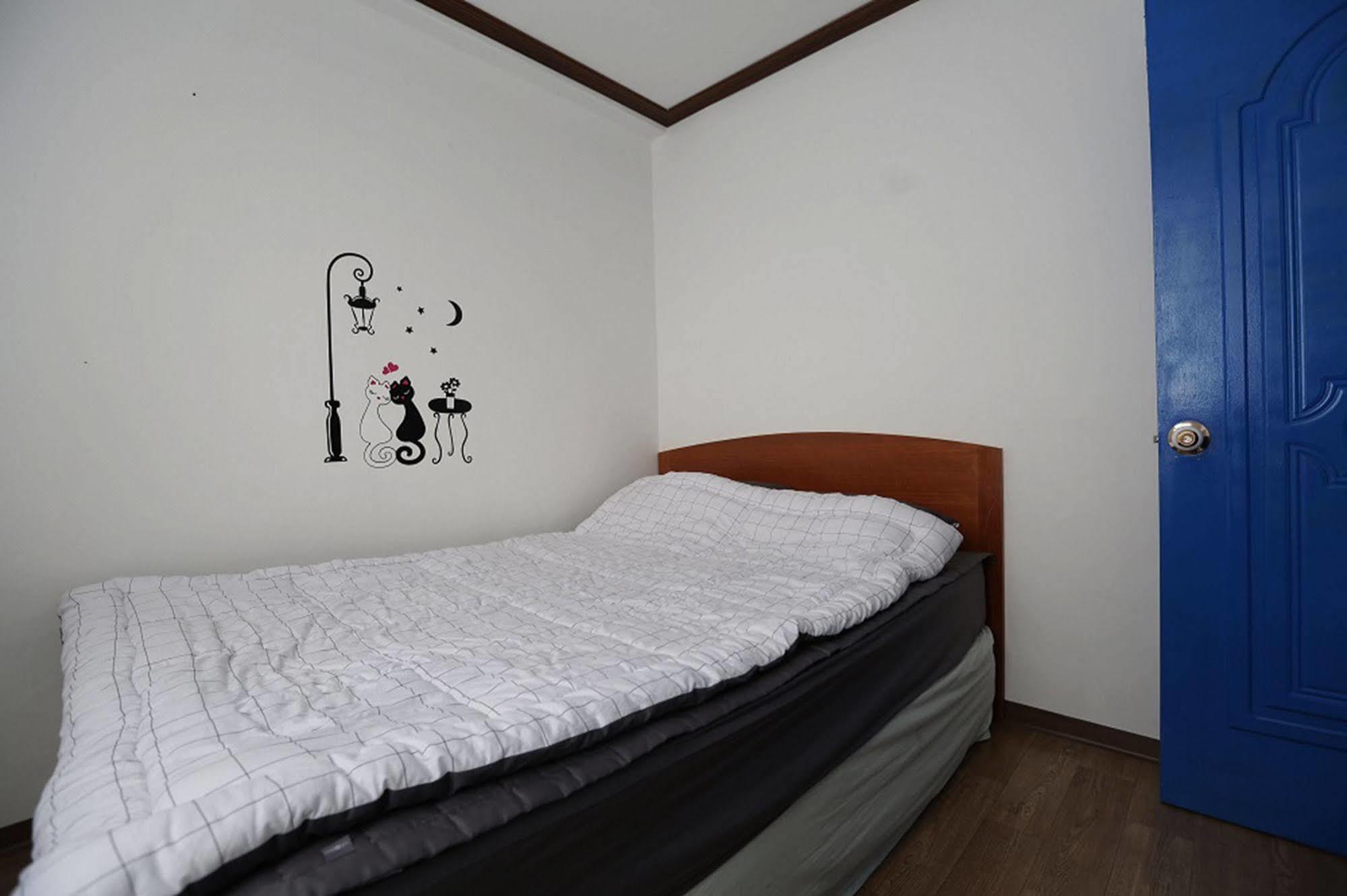 Chunja Guesthouse Gangneung Bagian luar foto
